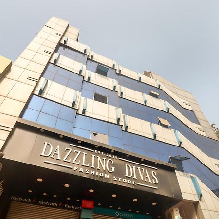 OYO 76591 Hotel Dolphin Lucknow Buitenkant foto