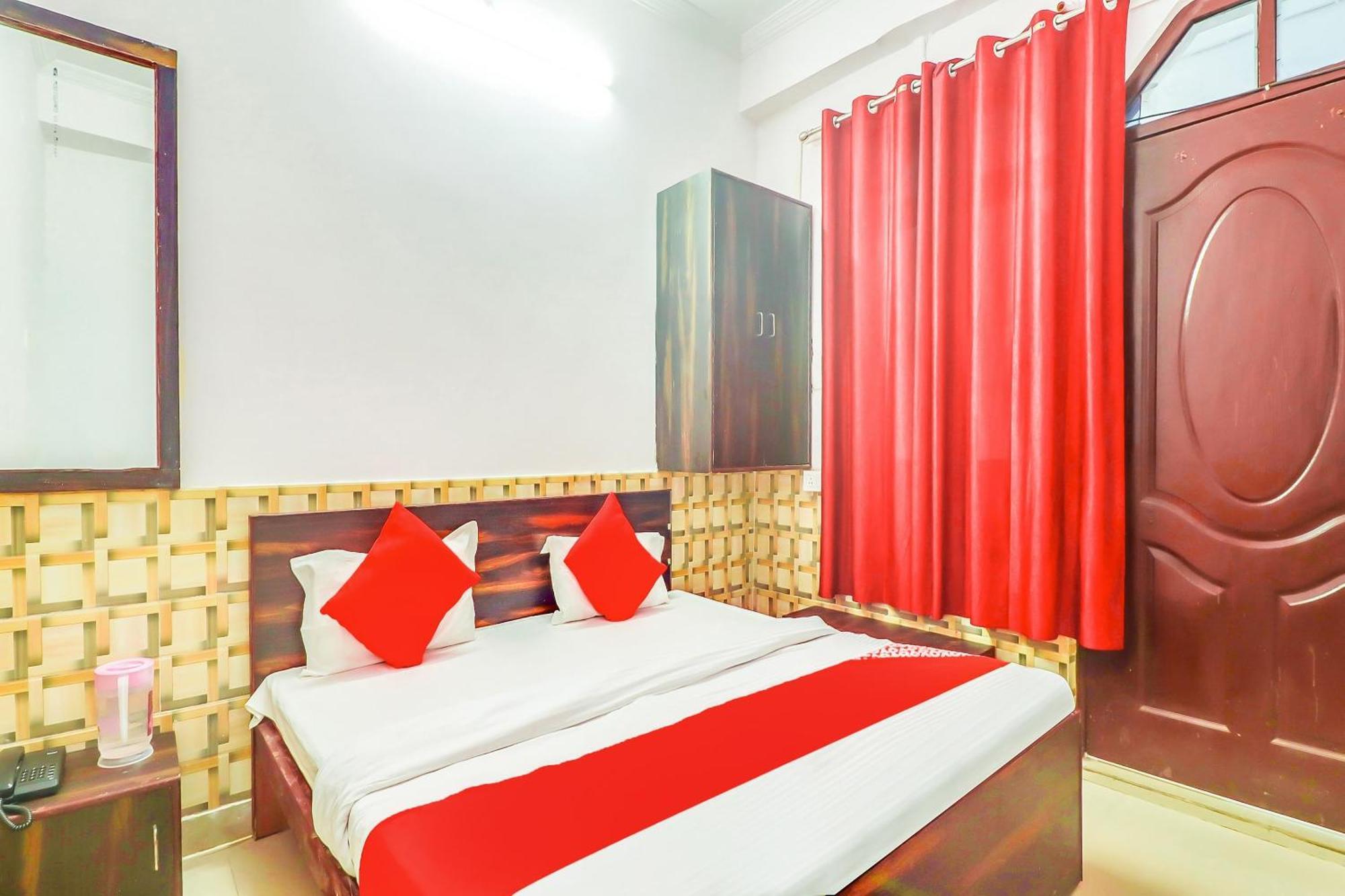 OYO 76591 Hotel Dolphin Lucknow Buitenkant foto